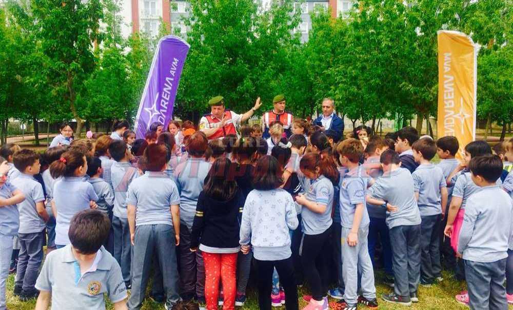 Trafik Haftası'nı Eğlenerek Kutladılar