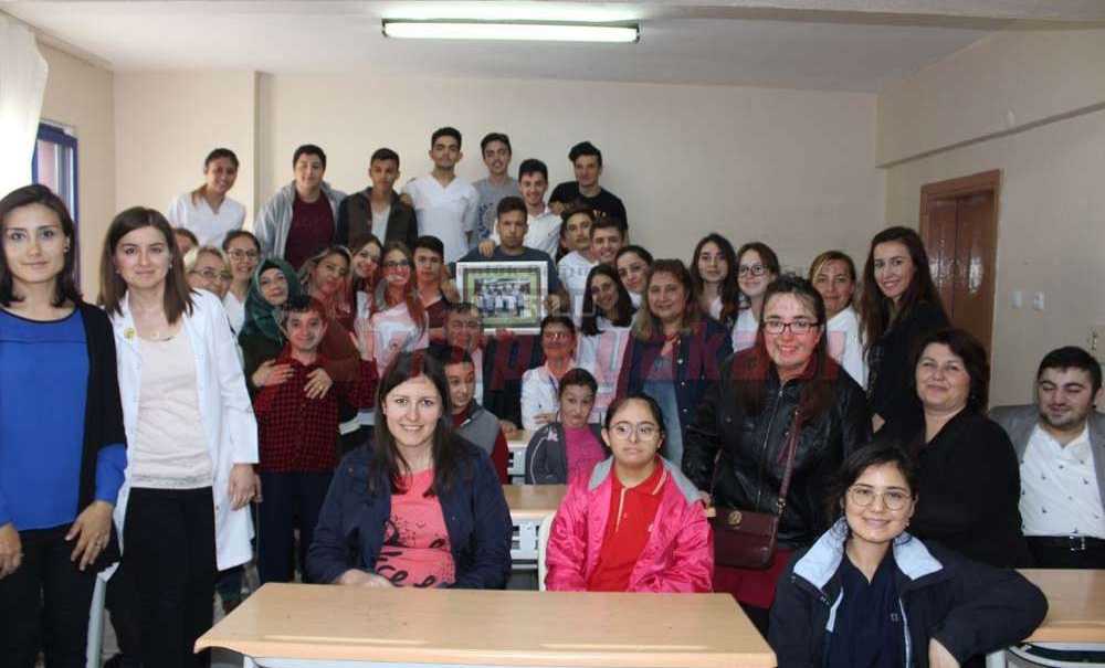 Özel Öğrenciler Hemşireler Haftasını Kutladı