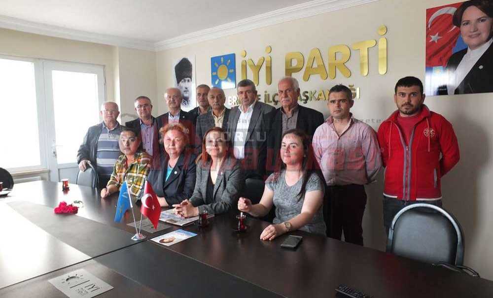 İyi Partili Aday Adayı Ziyaretlere Başladı