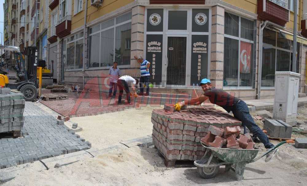 30 Sokağa Taş Döşenecek