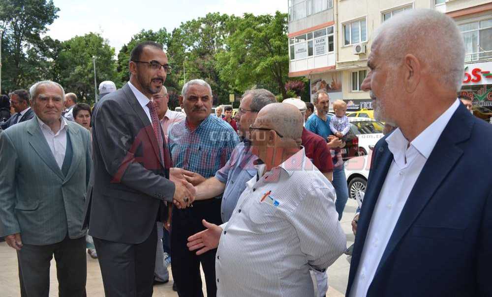 Ak Parti Adaylarını Tanıttı