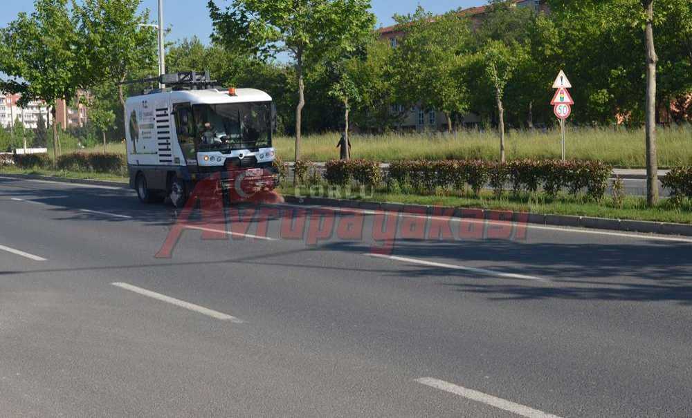Bülent Ecevit Bulvarı Temizlendi