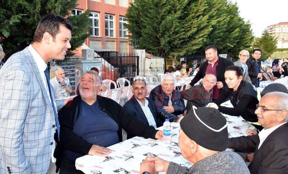 Çorlu Belediyesi'nin Iftarları Devam Ediyor
