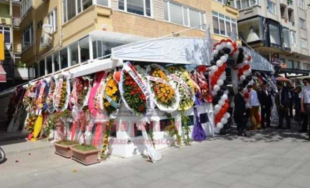 Vogue Çorlu Cafe Restaurant Açıldı