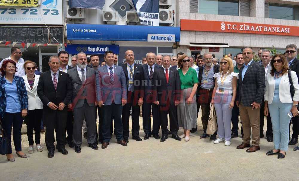 İyi Parti Adayları Basınla Buluştu