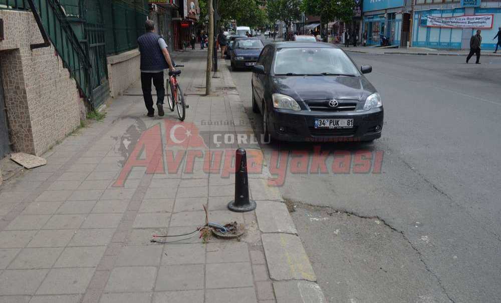 Vatandaşlar Açıkta Duran Kablolardan Tedirgin