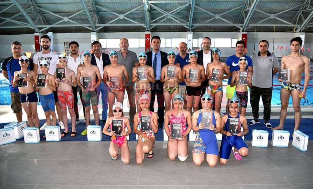 Sarıkurt Sporculara Nutuk Dağıttı