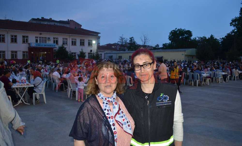 Kazımiye Mahallesi'nde 2 Bin Kişilik İftar Yemeği