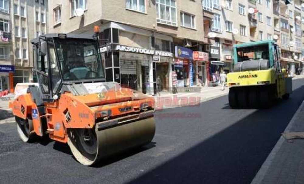 Şehit Teğmen Yavuzer Caddesi'ne Aşınma Asfaltı
