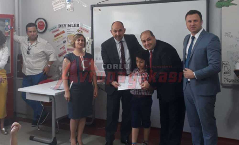 49 Bin Öğrencinin Karne Sevinci