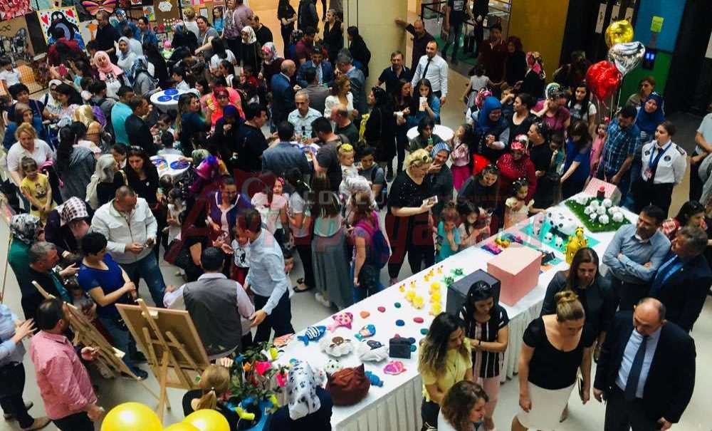 10 Okul Trend Arena'da Sergi Açtı