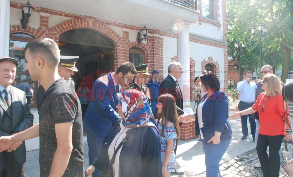 Siyasetin Havasını Yumuşatan Bayramlaşma