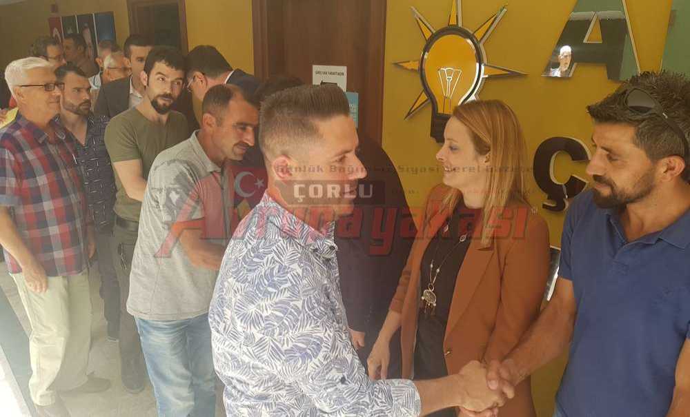 Ak Parti'de Vekilsiz Bayramlaşma