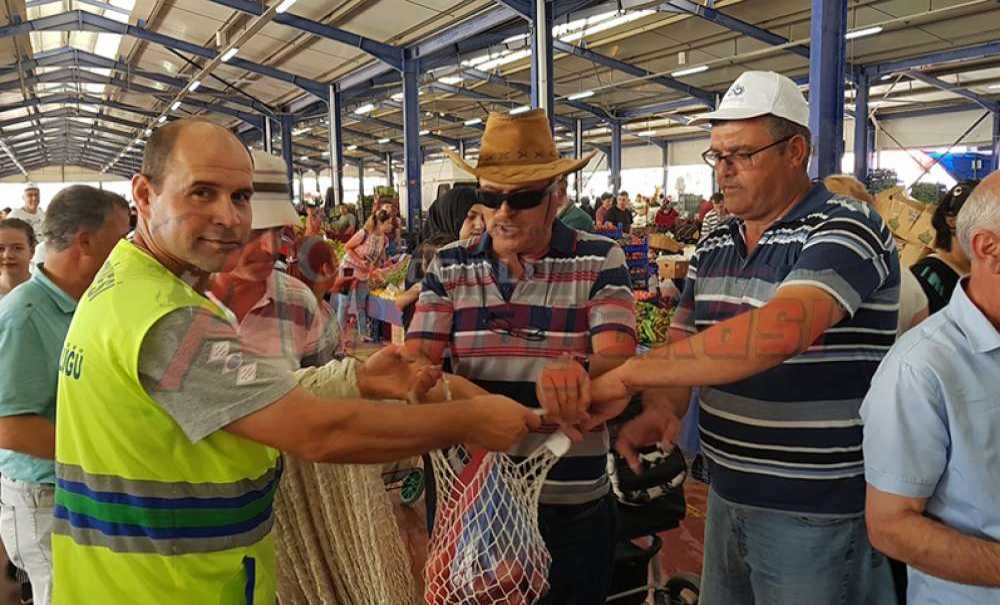 Pazarda File Dağıtımı Gerçekleştirildi