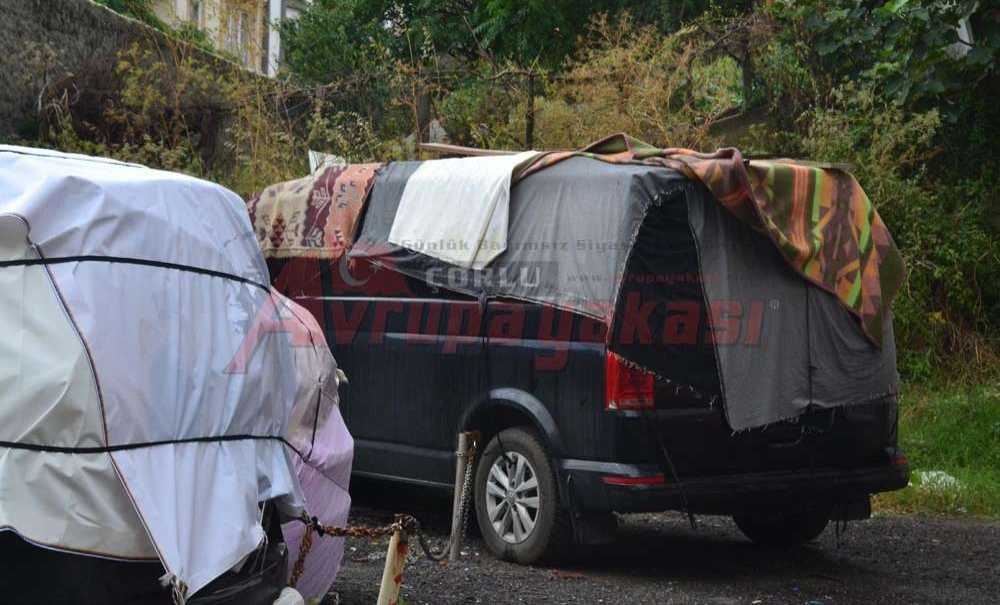 Yorgan Döşek Sarmaladılar