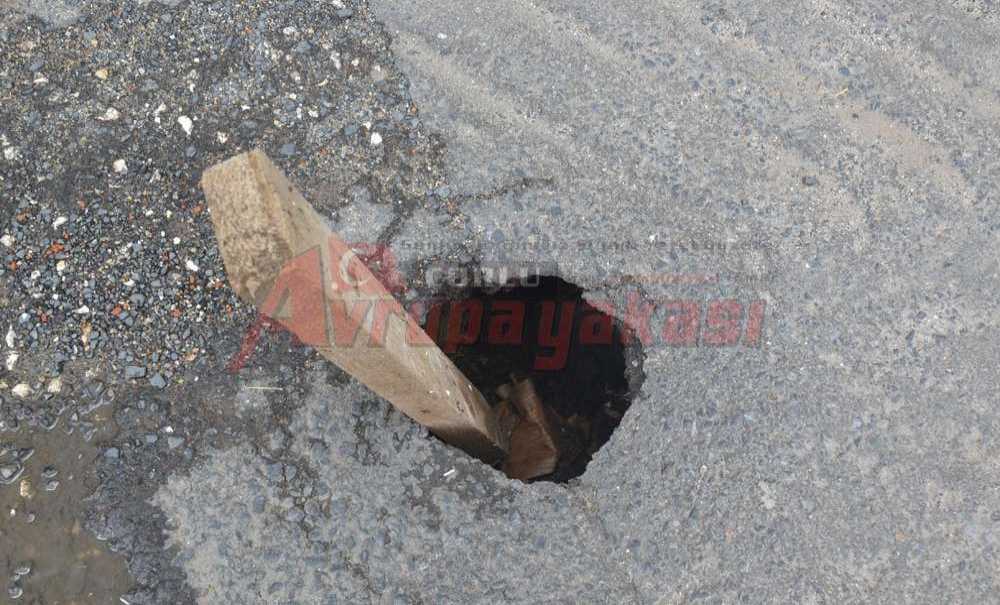 Yoldaki Çukura Vatandaş Çözümü