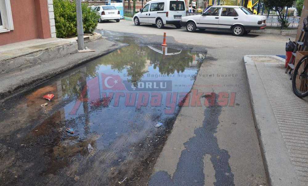 Su İki Gündür Sokağa Akıyor