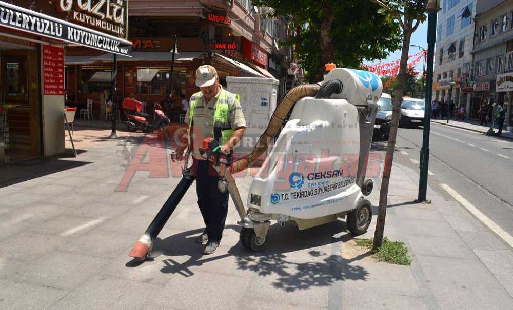 Her Gün Yollar Bu Araçla Temizleniyor