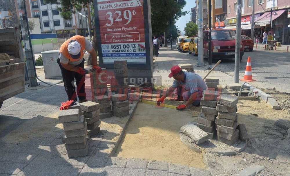Kaldırım Taşı Yenileme Çalışması Yapıldı