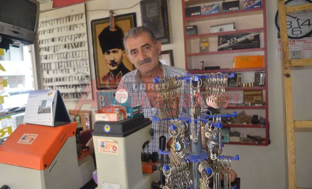 Unutkanlık, Kapıda Bırakıyor