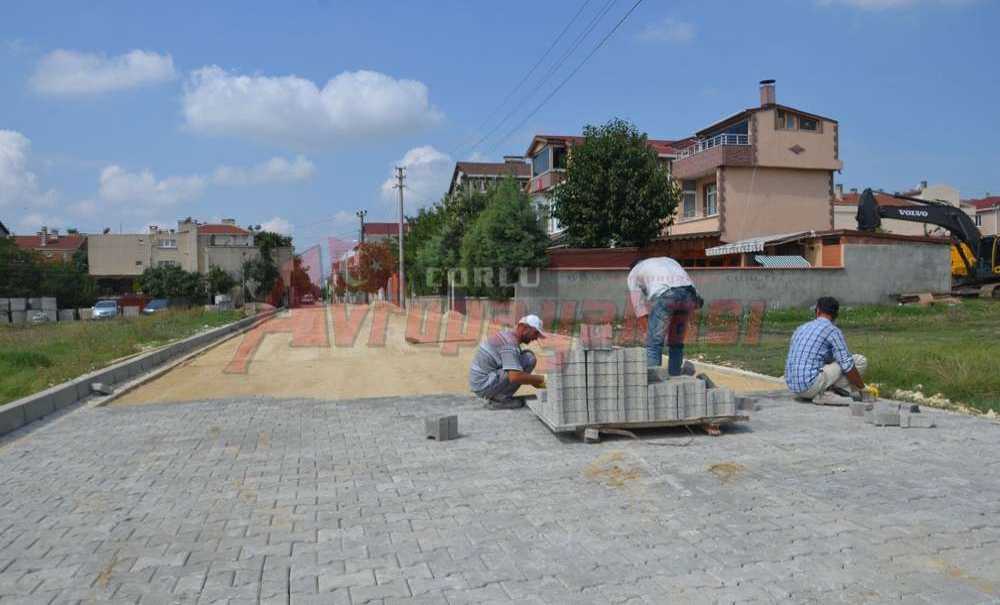 Ergene Belediyesi Yol Yapım Çalışmalarına Hız Verdi