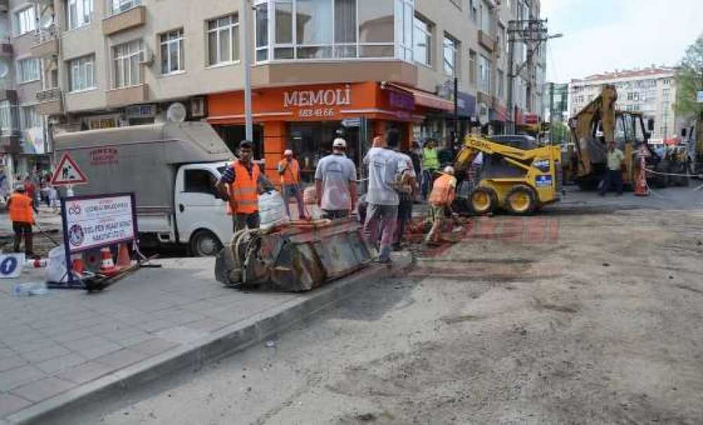 Mandıracı Caddesi'ne Asfalt