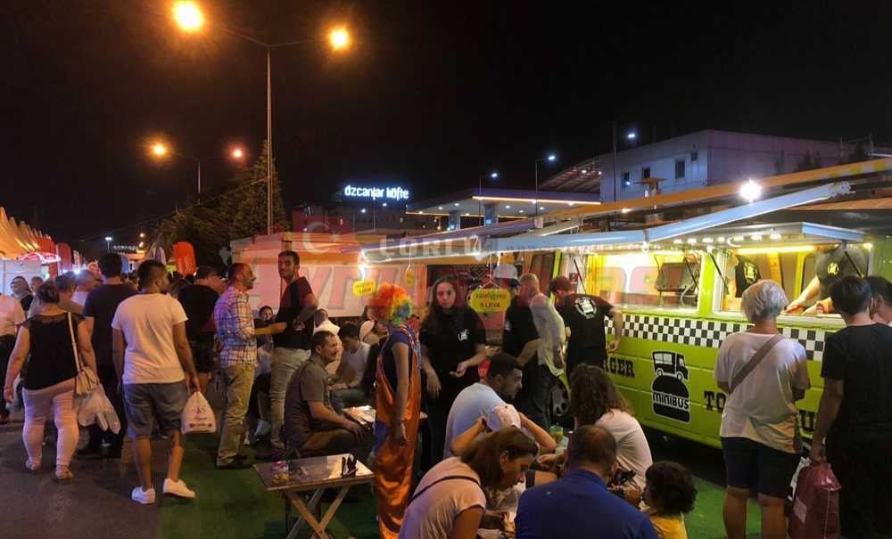 Lezzet Minibüsü Çaf'ta