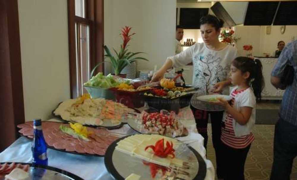 Özcanlar Restoranda Açık Büfe Kahvaltı Başladı