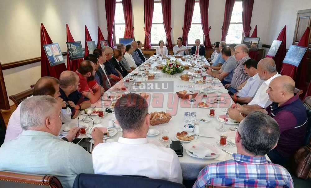 Başkan Sarıkurt Hemşehri Dernekleri İle Buluştu