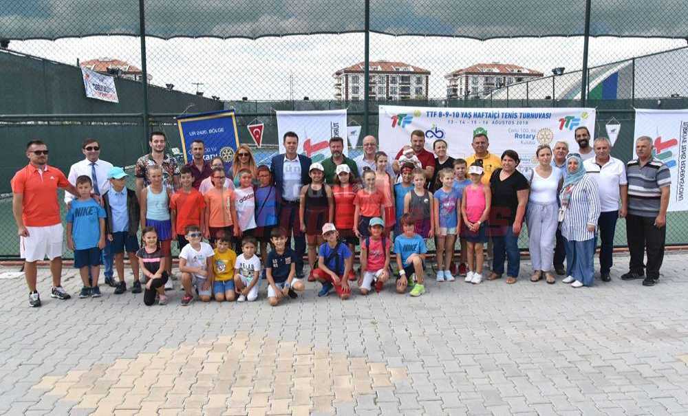 Sarıkurt Tenis Turnuvası Açılışını Gerçekleştirdi