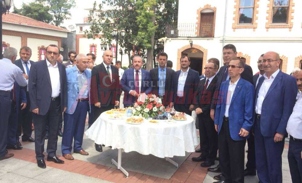 Vatandaşlarla Çorlu Protokolü Bayramlaştı