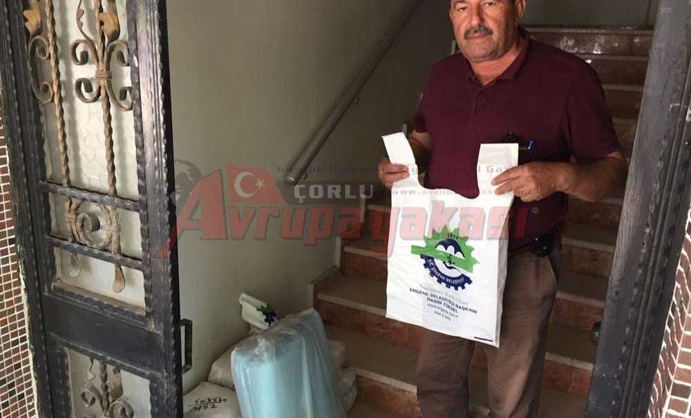 Vatandaşa 3 Ton Kurban Et Poşeti Dağıtıldı