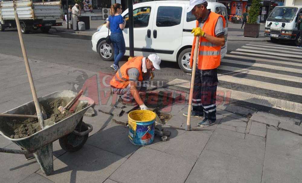 Atatürk Meydanı'nda Çalışma Yapıldı