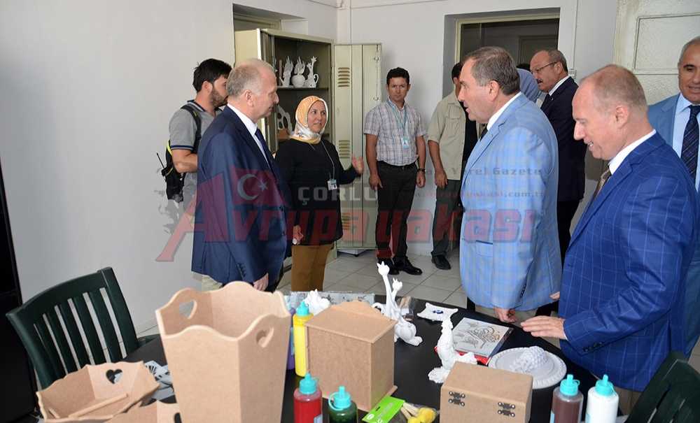 Hem Rehabilitasyon Hem Meslek Kursu