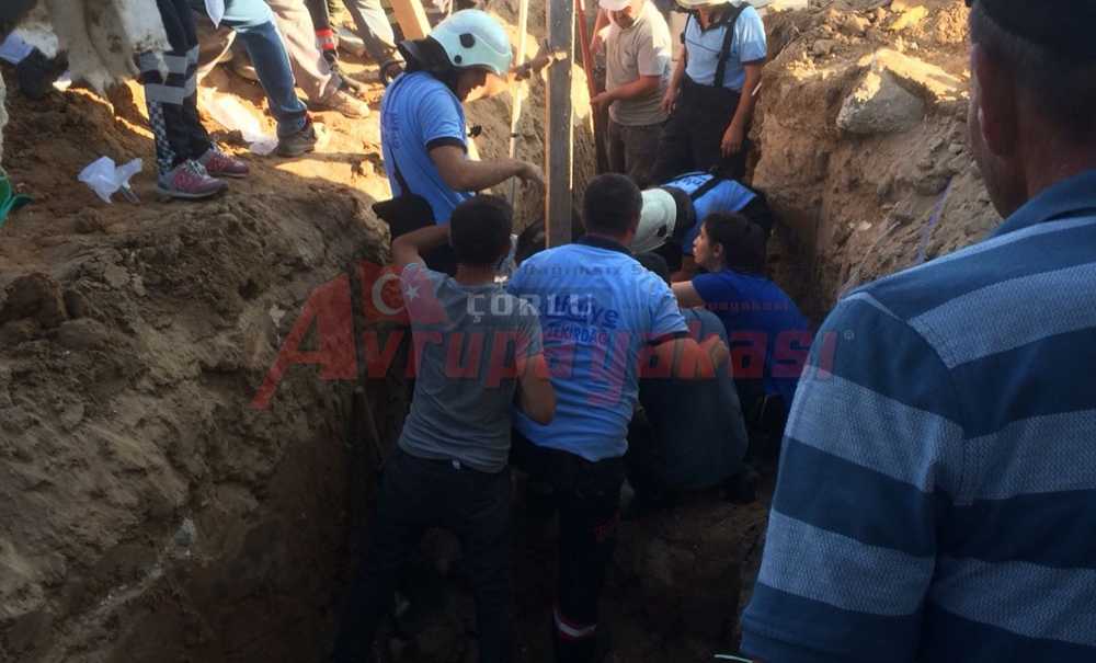 Çorlu'da İki İşçi Göçük Altında Kaldı