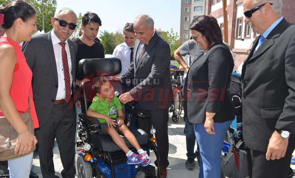 Engelli Vatandaşların Gözlerinin İçi Güldü