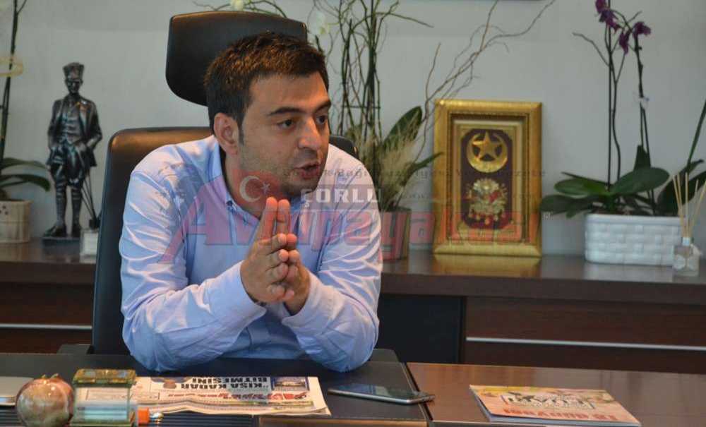 Vaatlerinin Arkasında