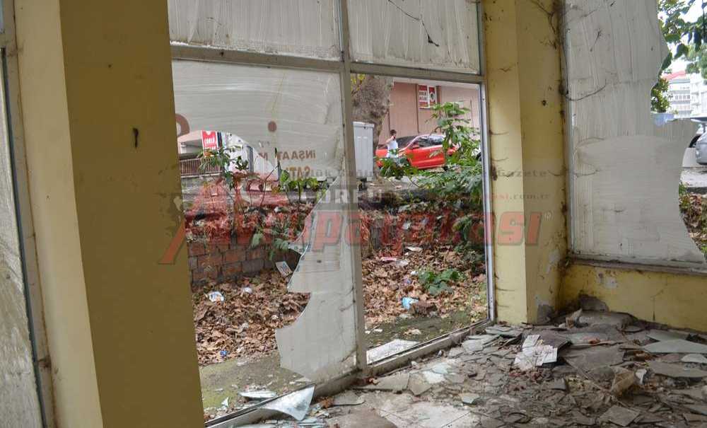 Mahalleli Harabe Görüntüden Rahatsız