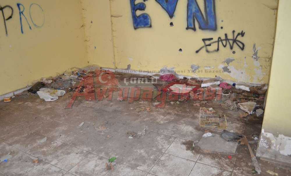 Mahalleli Harabe Görüntüden Rahatsız