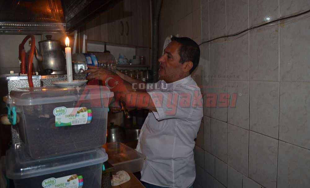 Esnaf Elektrik Ve Su Kesintilerinden Dertli