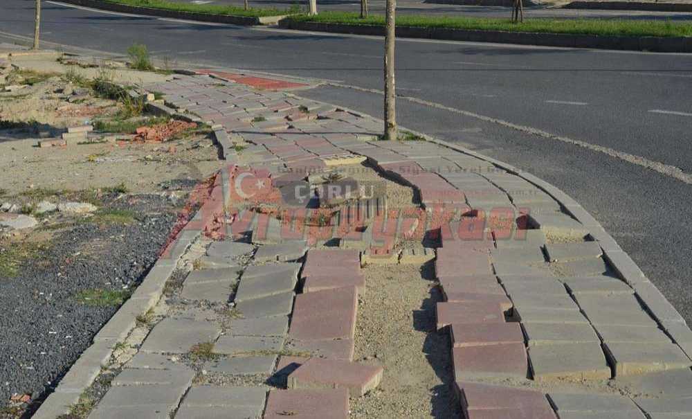 Kaldırım Değil Engelli Parkuru