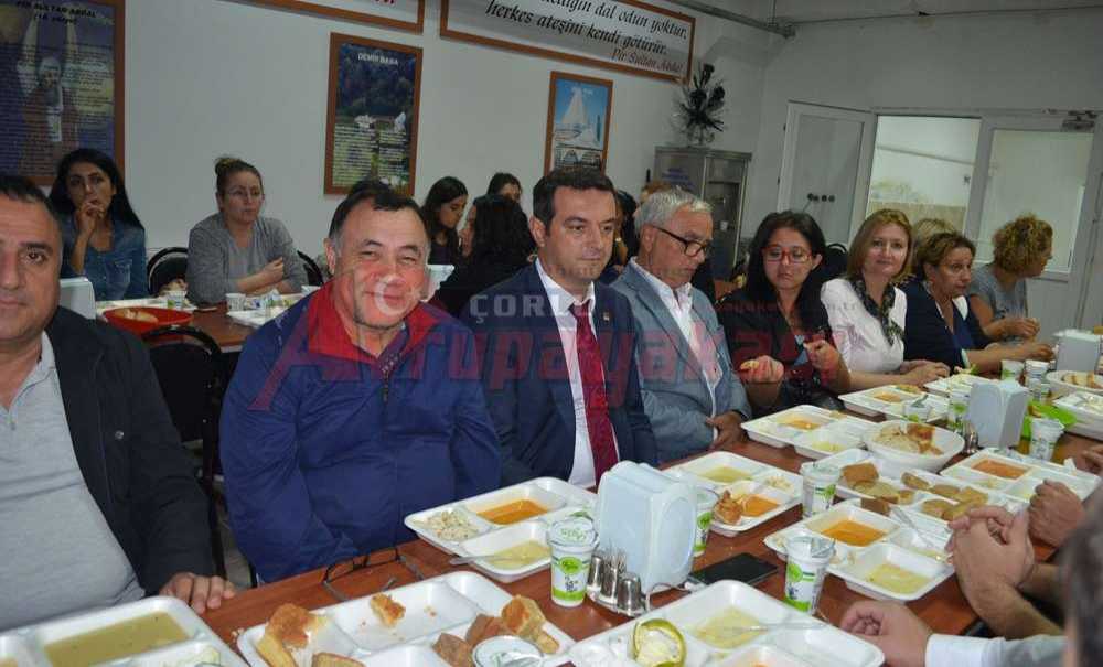 Cem Evi'nde 10'uncu Gün Yoğunluğu