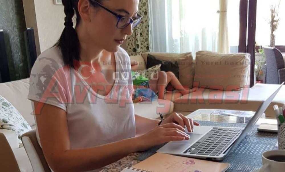 Akademisyen Anne Bugün Çorlu'da