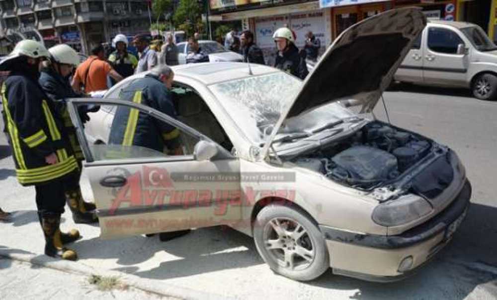 Park Halindeki Otomobil Yandı