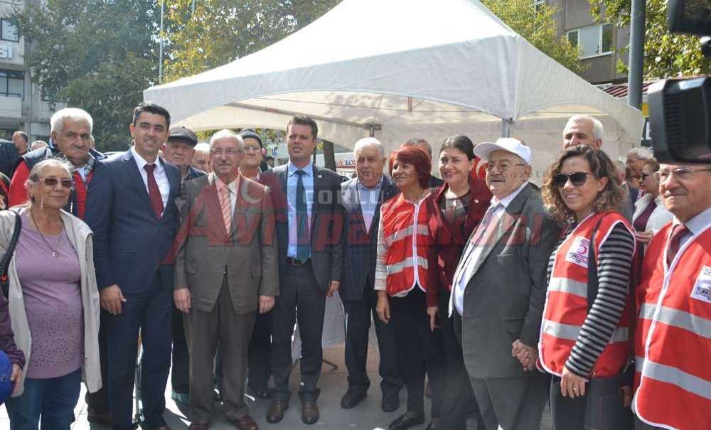 Kızılay'dan 2.000 Paket Aşure