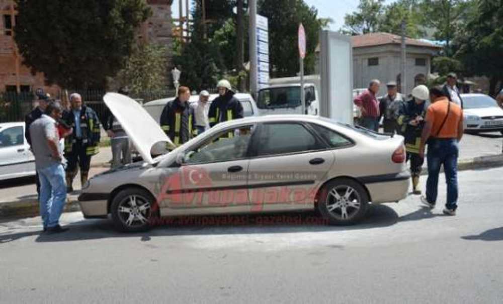 Park Halindeki Otomobil Yandı