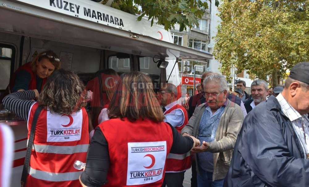 Kızılay'dan 2.000 Paket Aşure