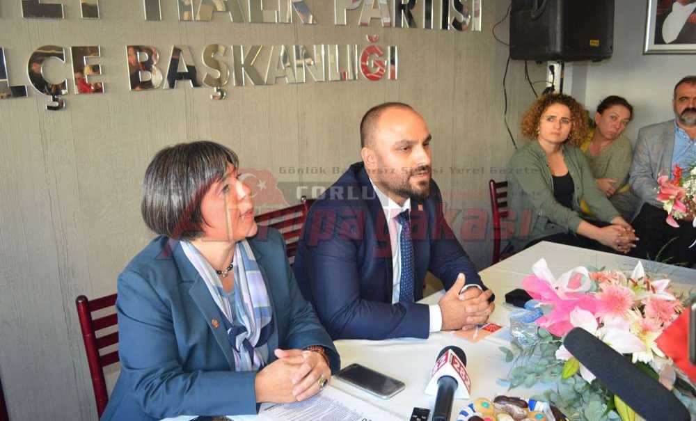 Çorlu'ya Kadın Eli Değmesi İçin Adayım