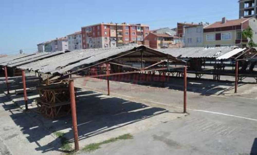 Perşembe Pazarının Olduğu Yere Kapalı Pazar Yapılacak
