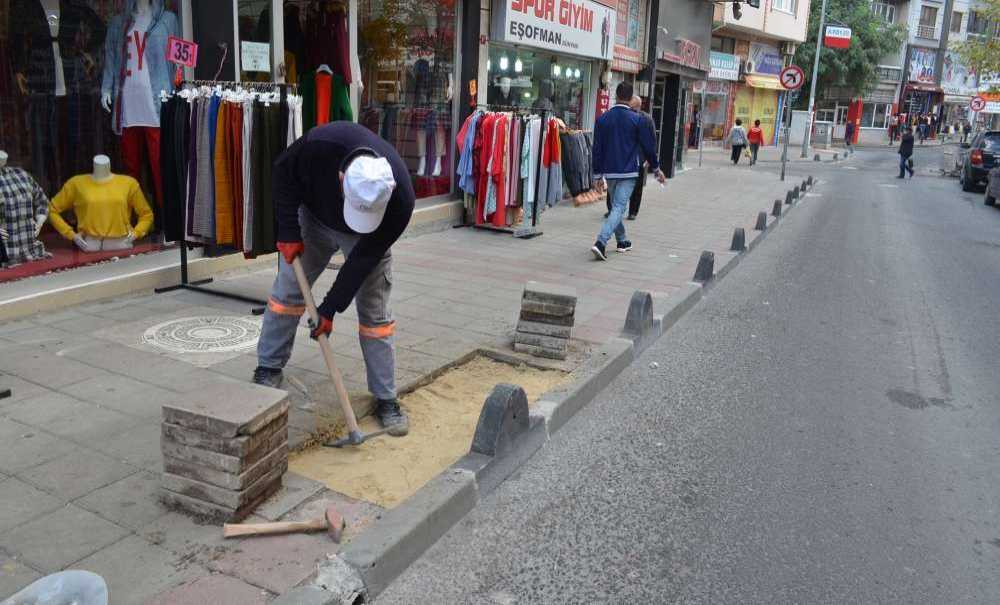 Mandıracı Caddesi Kaldırımları Yapıldı